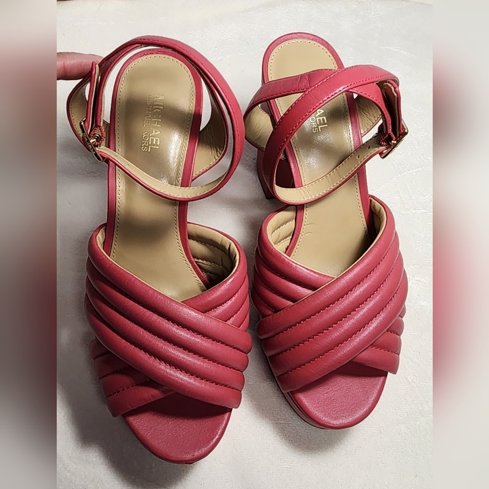 Michael Kors Quilted Leather Platform Pink Size 6.5